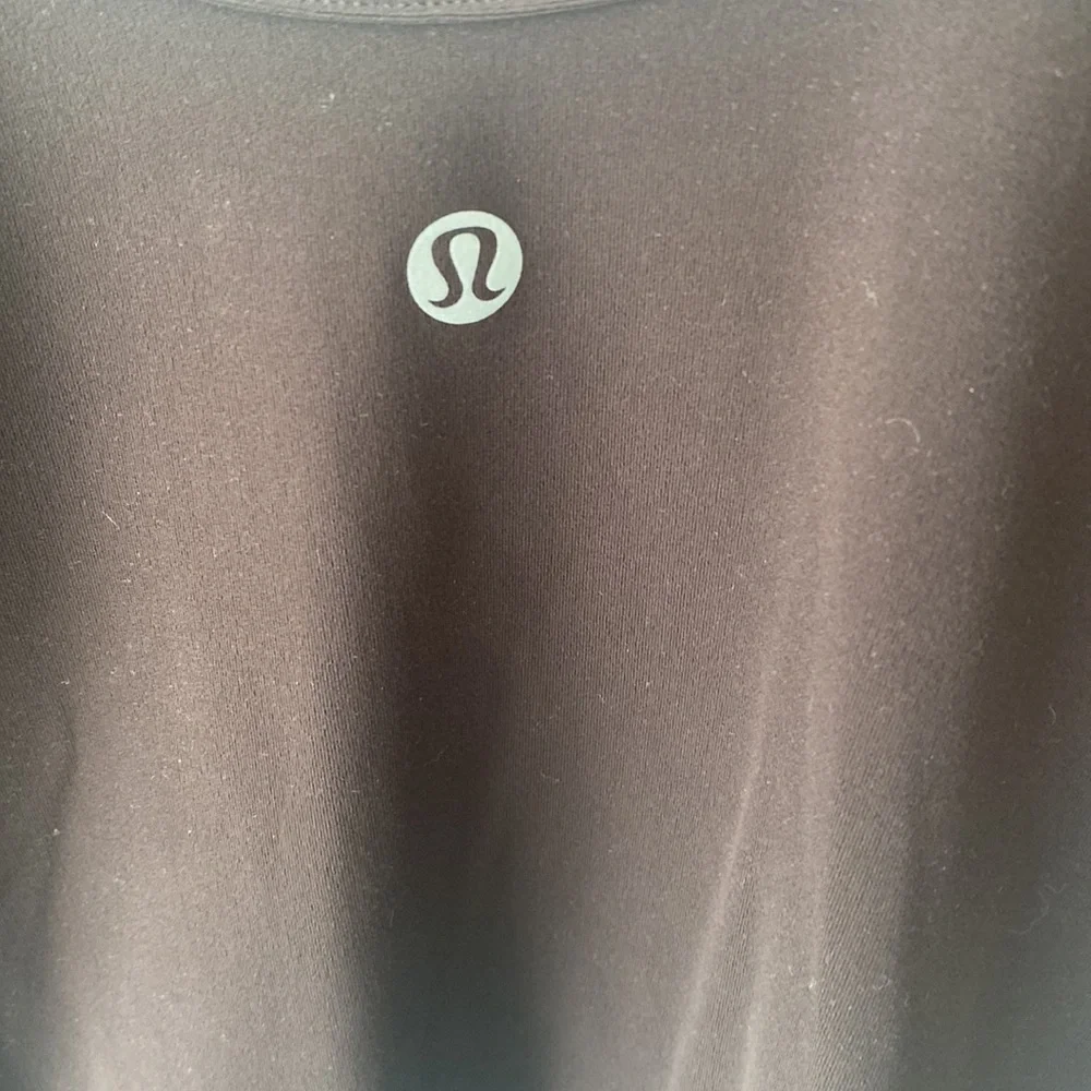 Lululemon top